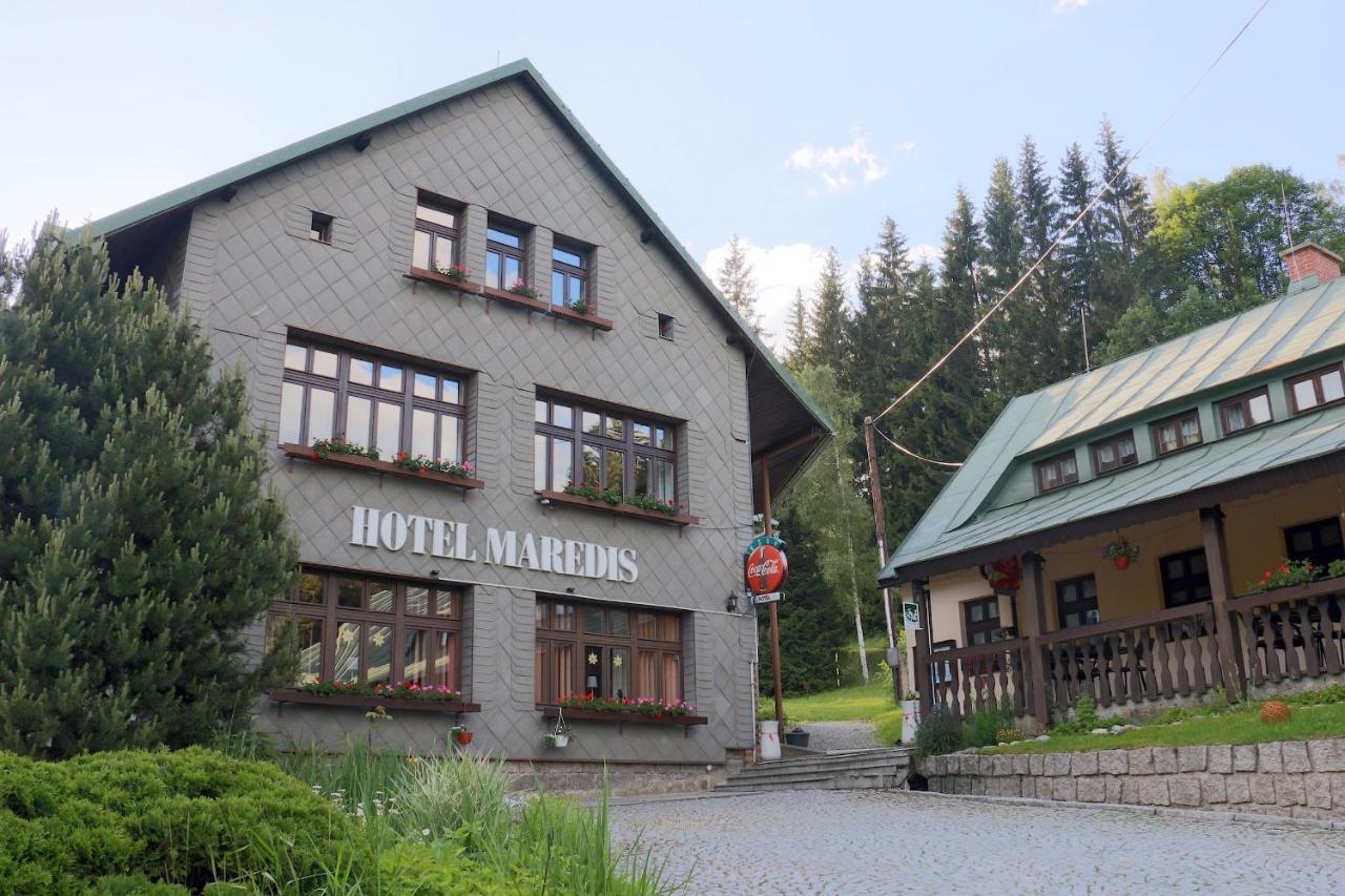 Hotel Maredis Kořenov Exterior foto