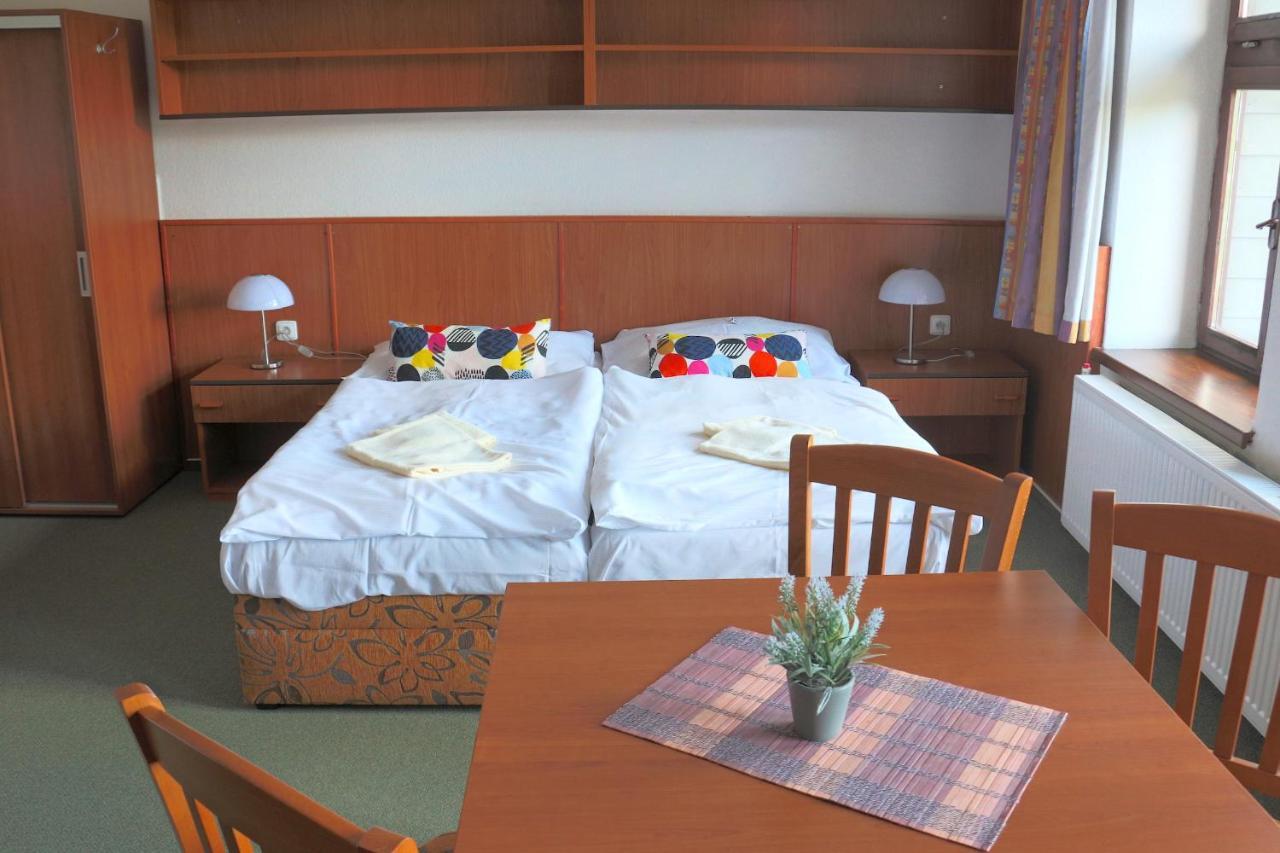 Hotel Maredis Kořenov Habitación foto